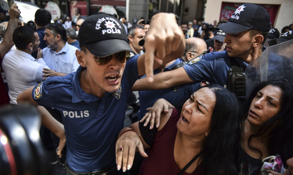 Motinų protestas Turkijoje