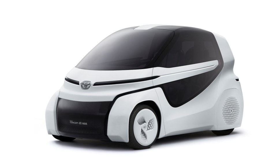 Koncepcinis „Toyota Concept-i Ride“ modelis.