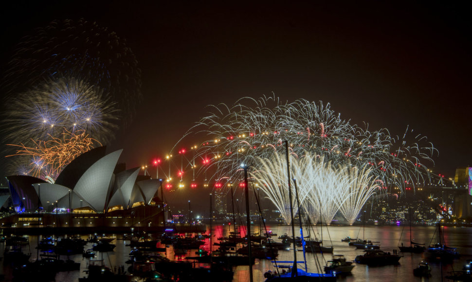 Australija pasitinka naujuosius 2019-uosius metus