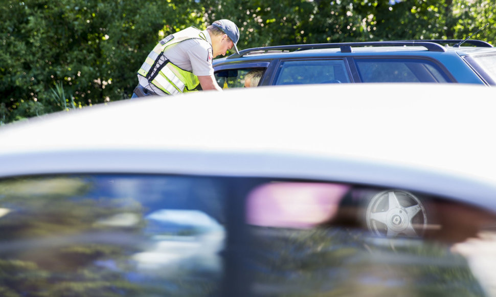 Rytinis Vilniaus kelių policijos reidas