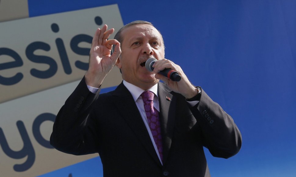 Turkijos prezidentas Recepas Tayyipas Erdoganas per religinės mokyklos atidarymą Ankaroje