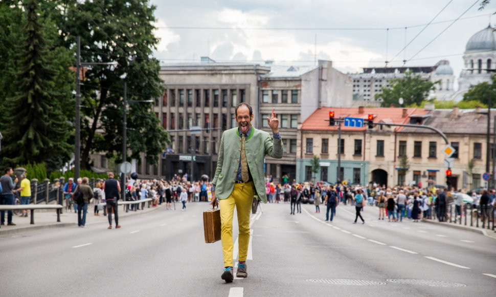 Kopimas į Parodos kalną „Fluxus“ būdu