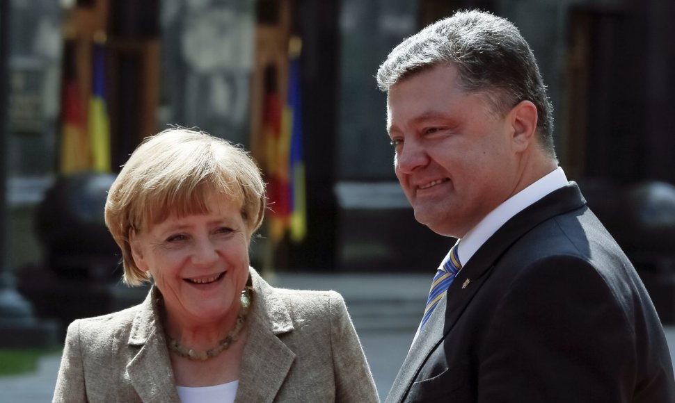 Angela Merkel Kijeve susitiko su Petro Porošenka