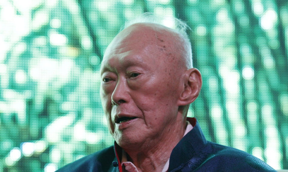 Būdamas 91-erių mirė pirmasis Singapūro premjeras Lee Kuan Yew