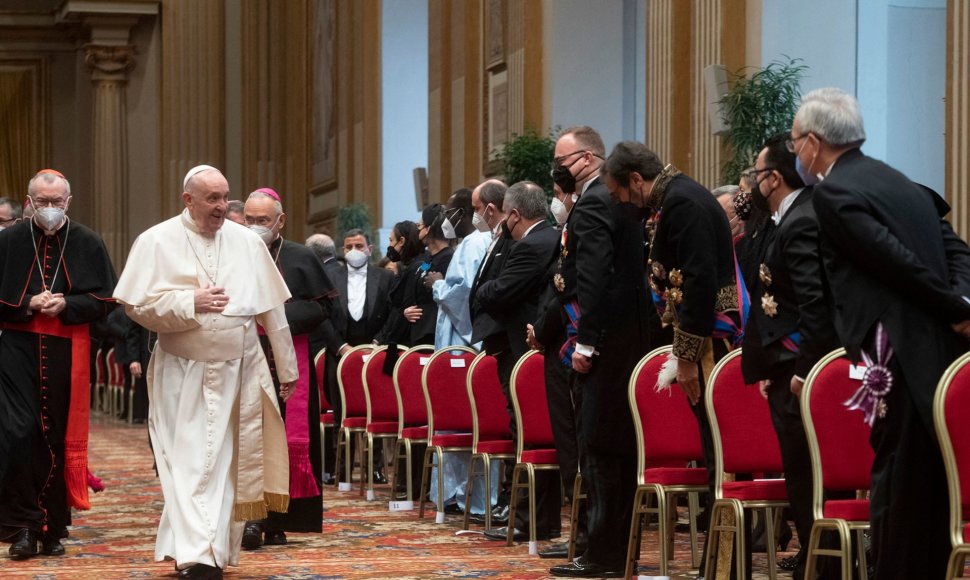 Popiežiaus Pranciškaus susitikimas su diplomatais