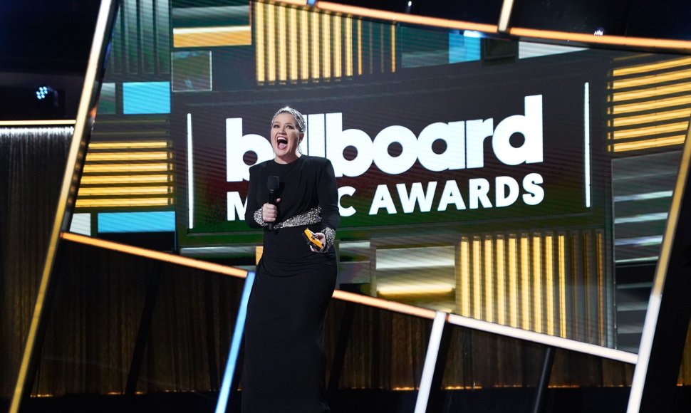„Billboard“ muzikos apdovanojimų vedėja Kelly Clarkson