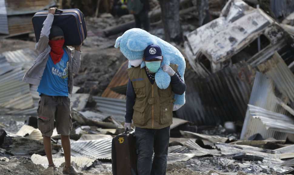 Indonezijos miestas Palu po žemės drebėjimo ir cunamio