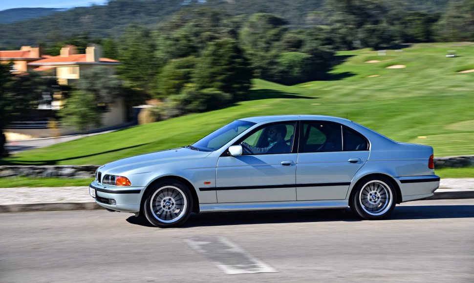 5-os klasės BMW, vadinama „Slyva“ arba BMW