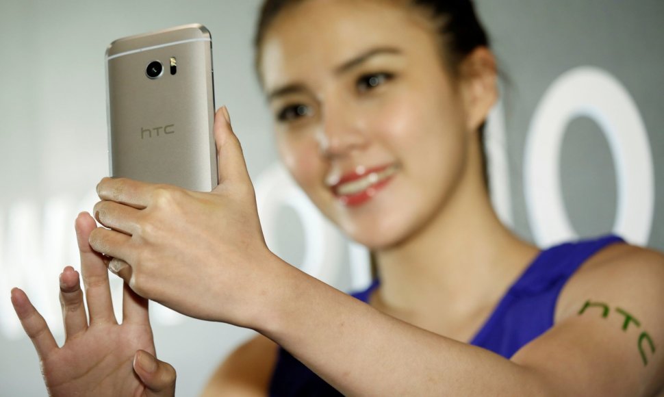 Naujasis HTC 10 išmanusis telefonas