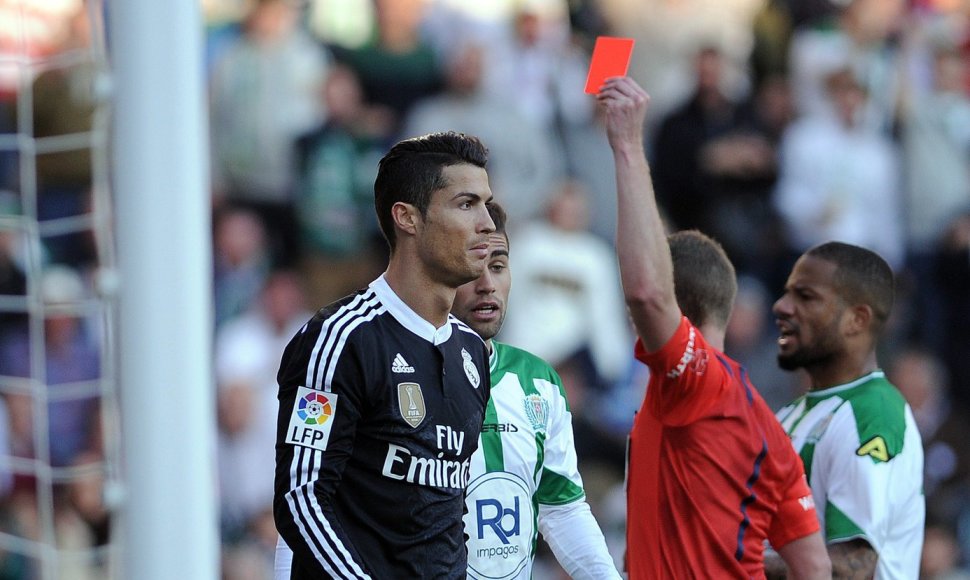 Cristiano Ronaldo gavo raudoną kortelę