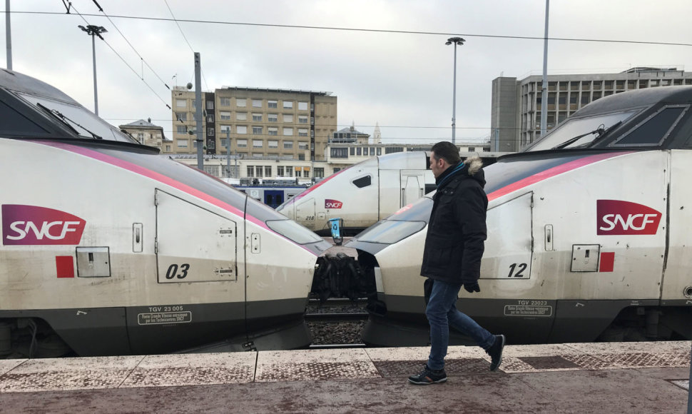 Traukiniai Paryžiuje