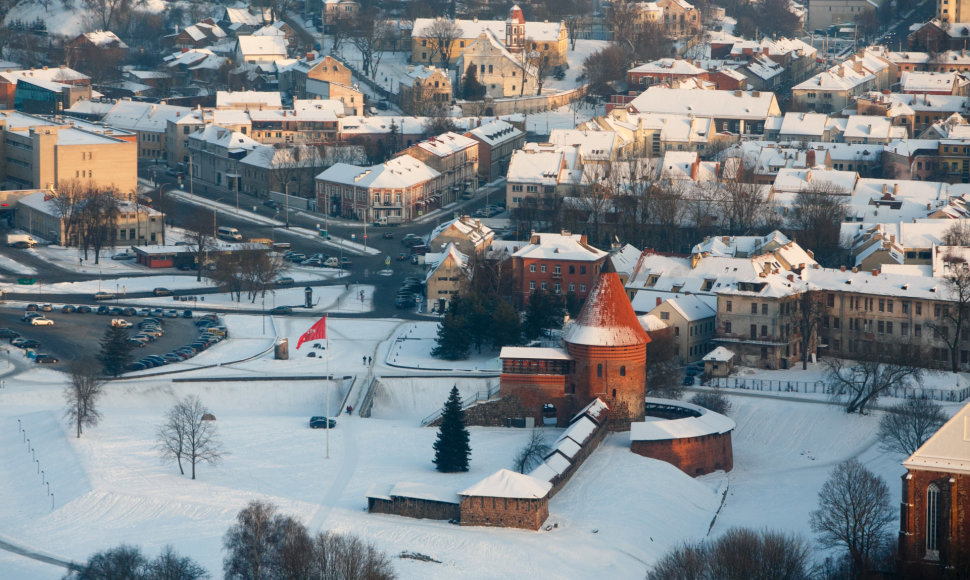 Kaunas ir jo apylinkės pro sraigtasparnio langą