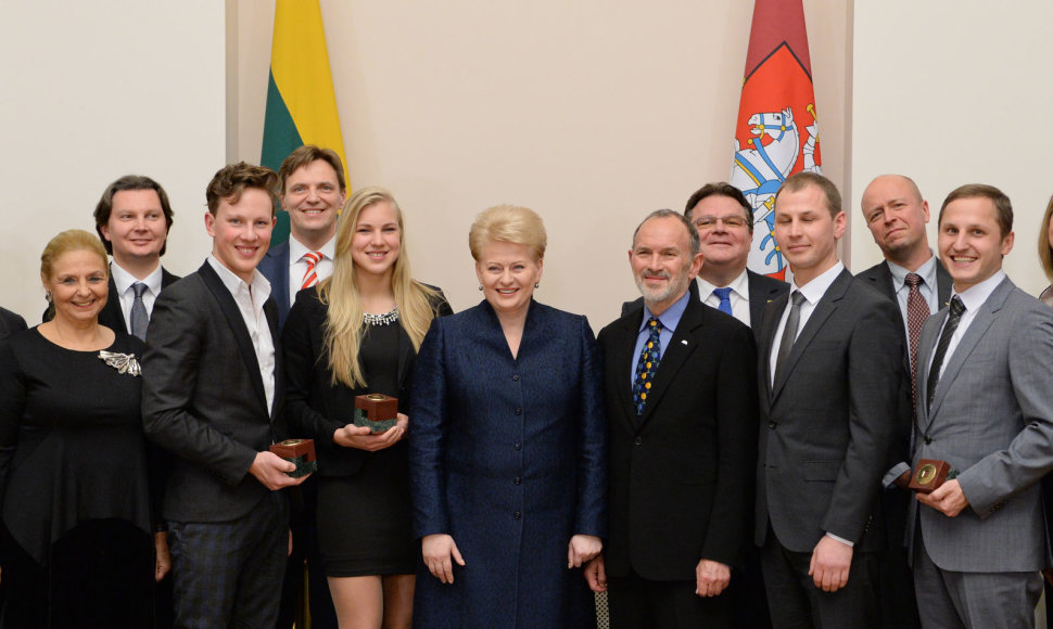 Prezidentė Dalia Grybauskaitė apdovanojo „Globalios Lietuvos apdovanojimų“ nugalėtojus 2014 m. sausio 03 d. 
