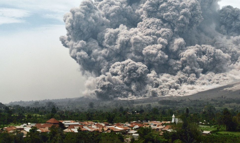 Sinabungo ugnikalnio išsiveržimas 