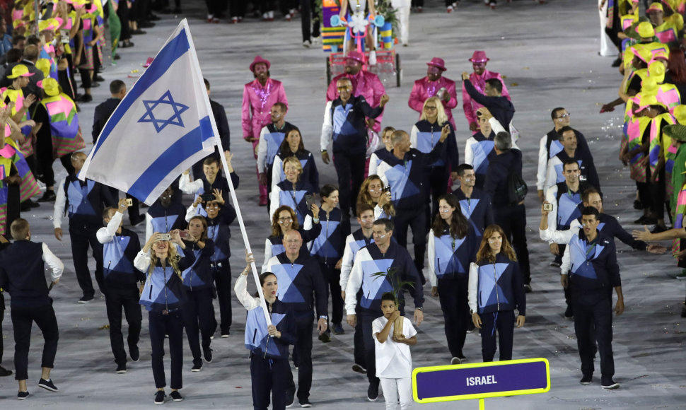 Izraelio olimpiečių delegacija per atidarymo ceremoniją
