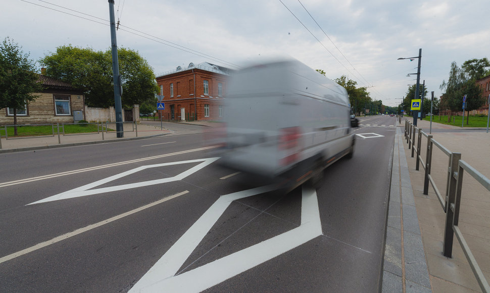 Rombo formos kelio ženklinimas Kaune