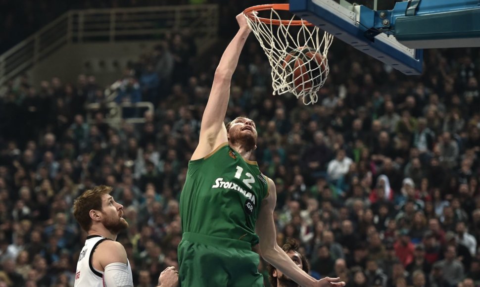 Loukas Mavrokefalidis yra atstovavęs garsiems klubams, tarp jų ir Atėnų „Panathinaikos“.