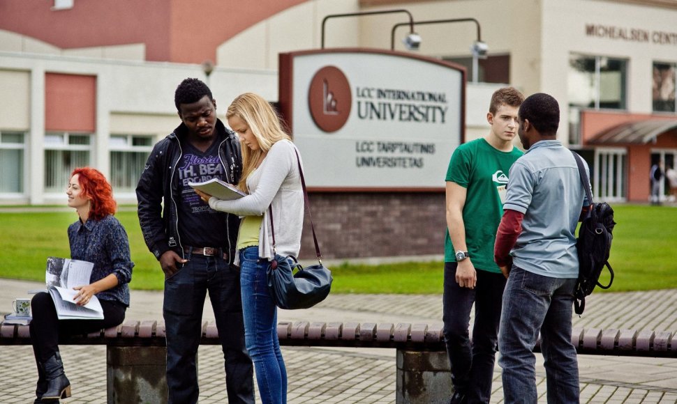 LCC tarptautinio universiteto studentai