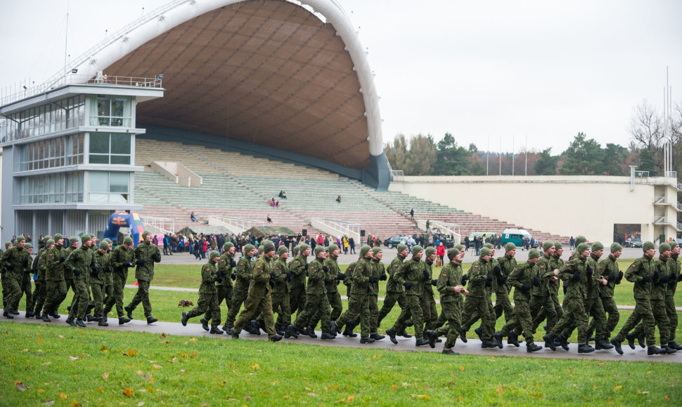 Antrąjį bėgimą organizavo Didžiosios kunigaikštienės Birutės karininkų šeimų moterų Vilniaus draugija