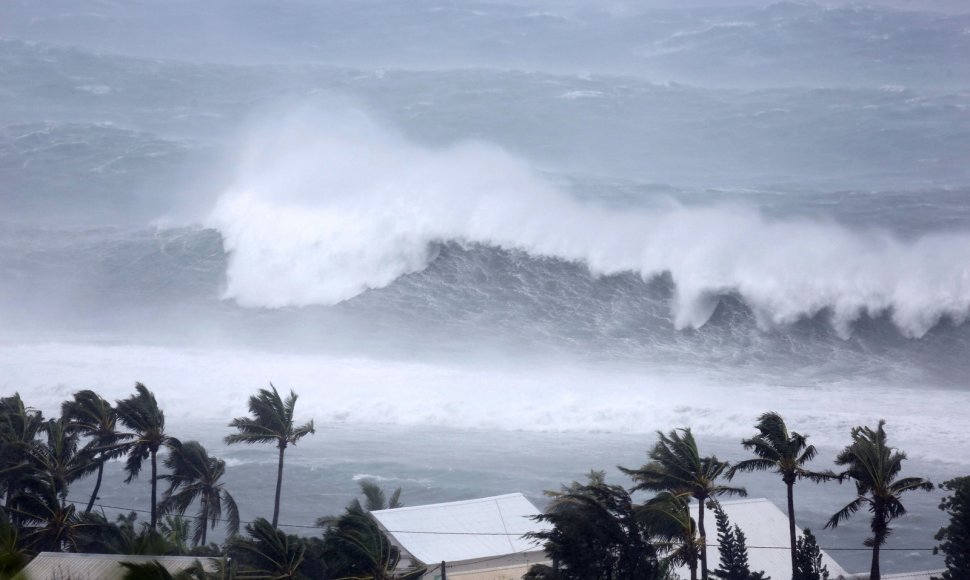 Reunjono saloje siaučia uraganas Bejisa