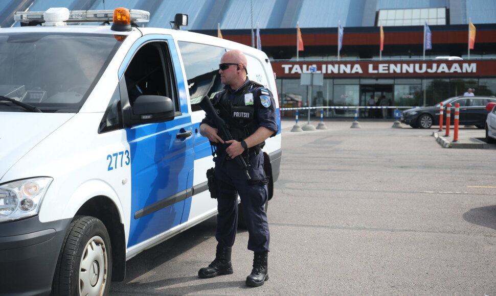 Policija tiria grasinimą susprogdinti iš Talino į Vokietiją skrisiantį lėktuvą