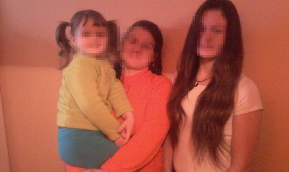 Alyti&scaron;kė džiaugiasi, kad visa &scaron;eima po nerimo parų vėl drauge, tačiau paauglės dukters poelgio iki &scaron;iol nesupranta
