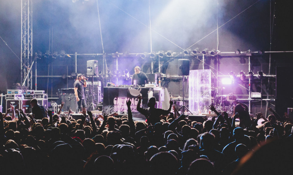 „Pendulum“ koncertas „Galapagų“ festivalyje 2015 metais