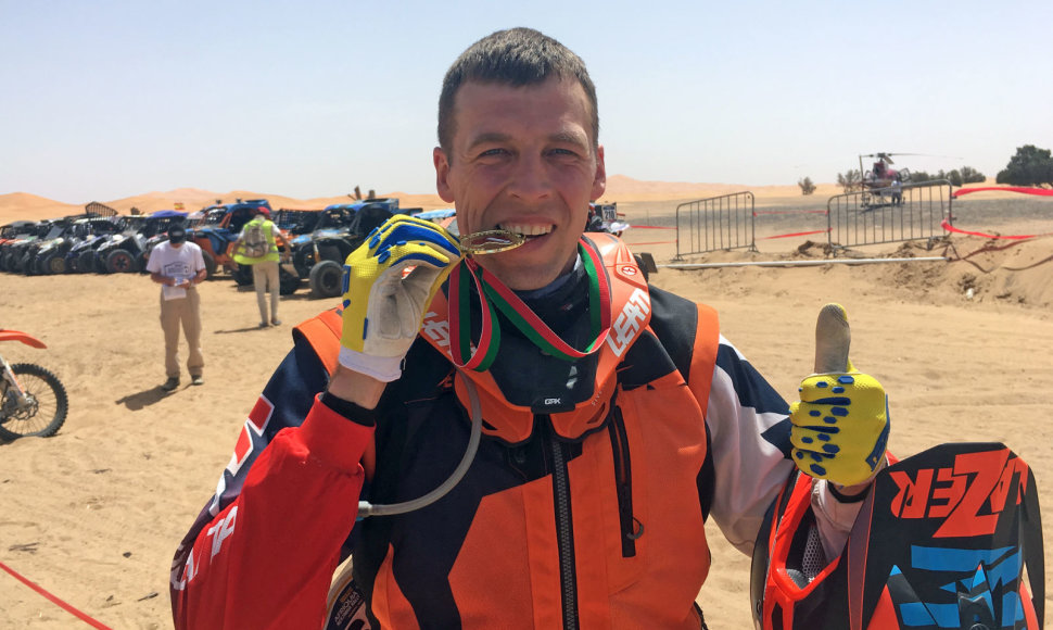 Motociklininkas Arūnas Gelažninkas iškovojo teisę varžytis Dakare