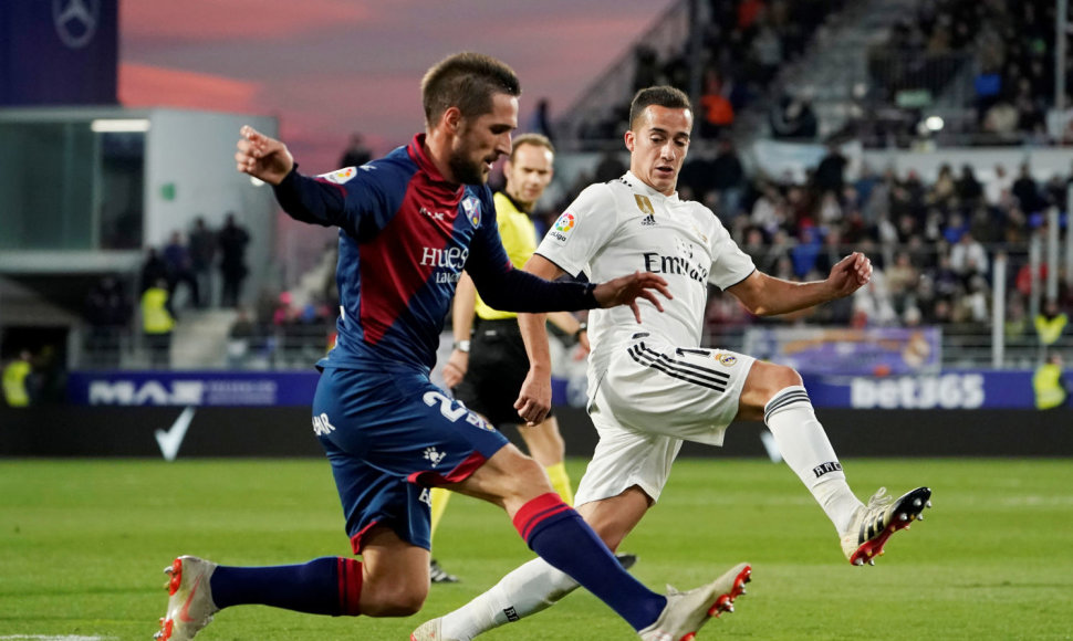 "SD Huesca" – "Real"