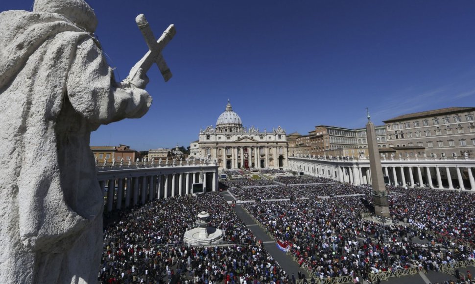 Vatikane – Velykų mišios