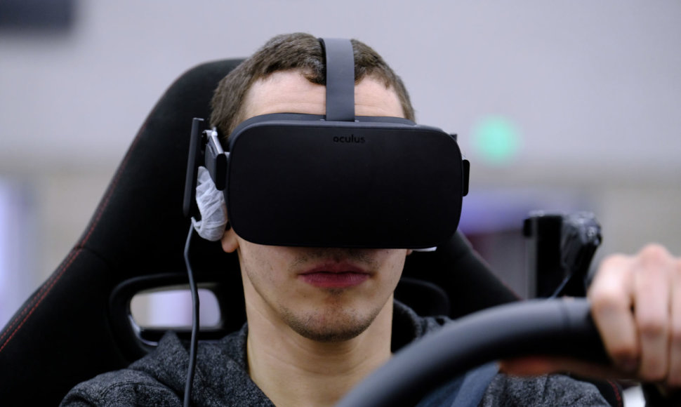 Virtualios realybės akiniai „Oculus Rift“