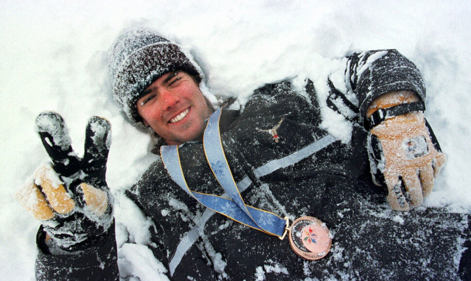Ueli Kestenholzas iškovojo olimpinį bronzos medalį 1998 metų Nagano žaidynėse.