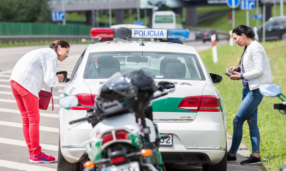 Kelių policijos reidas, nukreiptas prieš greičio mėgėjus