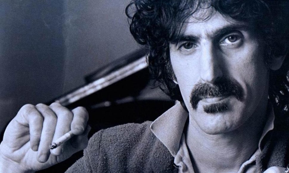 Kadras iš filmo „Frankas Zappa apie save“