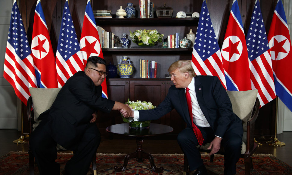 Kim Jong Unas ir Donaldas Trumpas