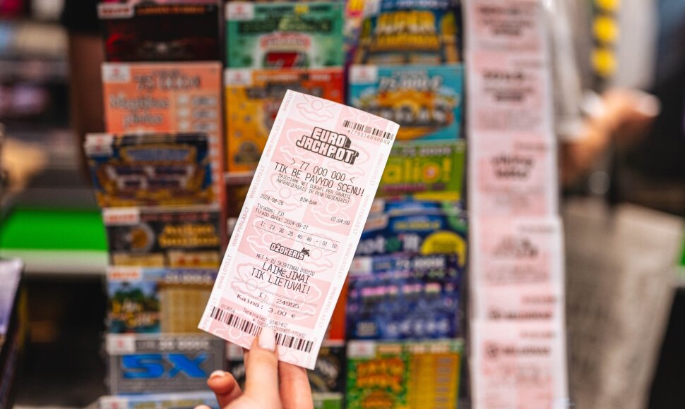 Metas tikrinti bilietus: Kauno autobusų stotyje įsigytas „Eurojackpot“ bilietas atnešė 427 312 eurų