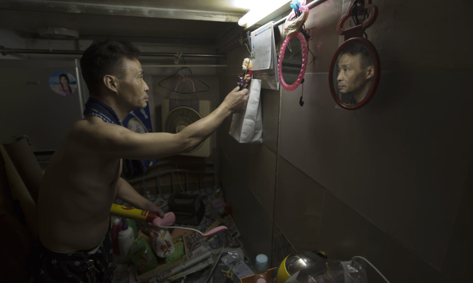 Honkonge žmonės priversti gyventi nežmoniškomis sąlygomis 