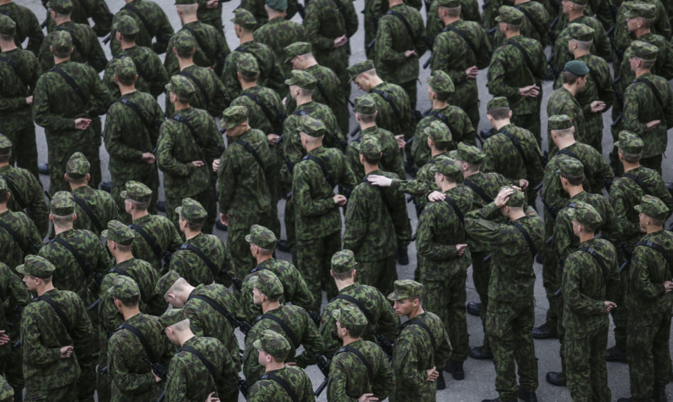 Nuolatinės privalomosios pradinės karo tarnybos karių priesaikos ceremonija Dragūnų batalione
