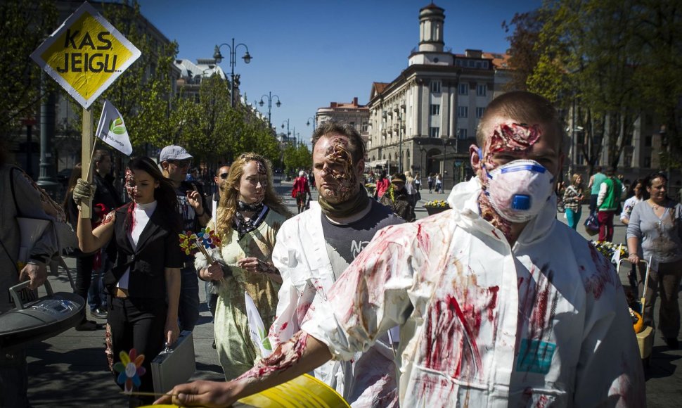 Černobylio katastrofos metinės paminėtos zombių eitynėmis.