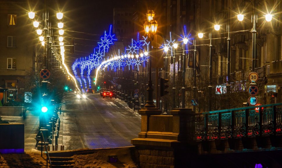 Pasivaikščiojimas po naktinį Vilnių