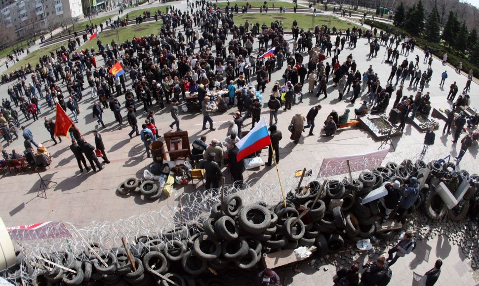 Prorusiški protestuotojai Donecke