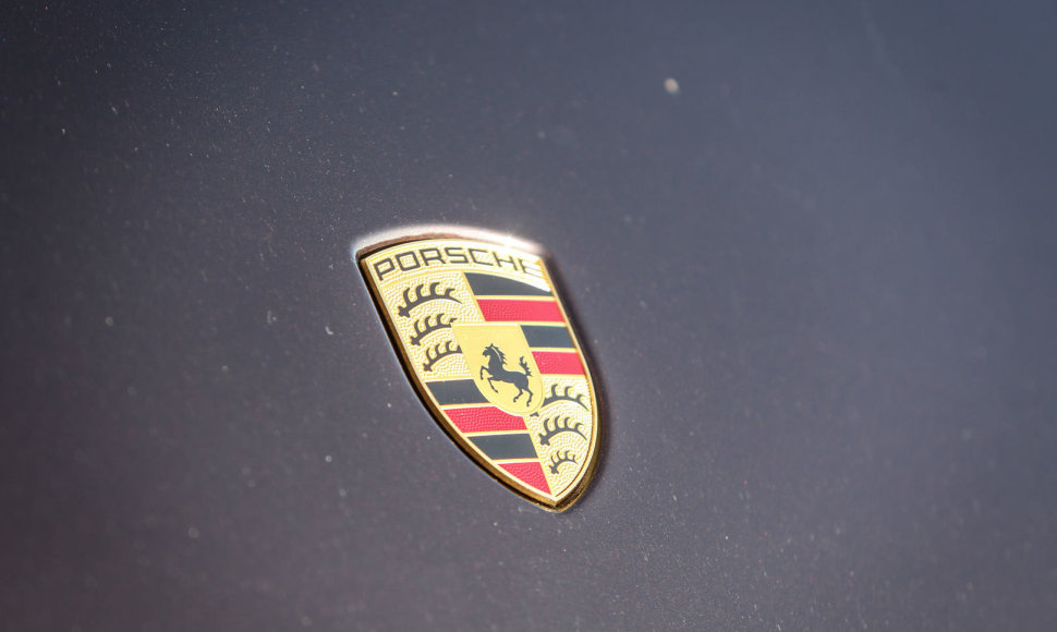 Atnaujintas „Porsche Cayenne“