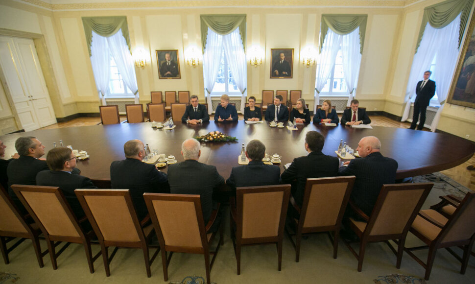 Prezidentė susitiko su Vyriausybe