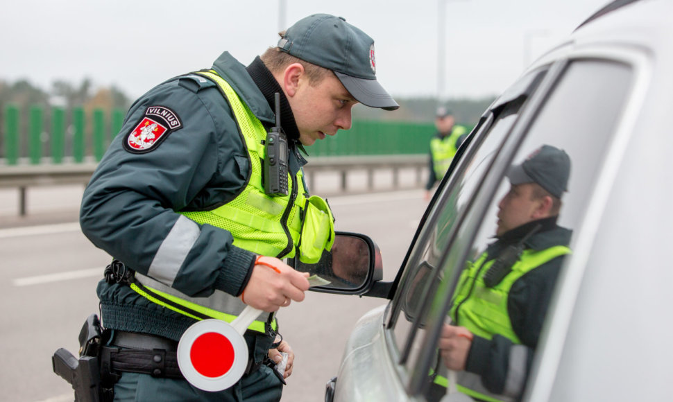 Rytinis policijos reidas