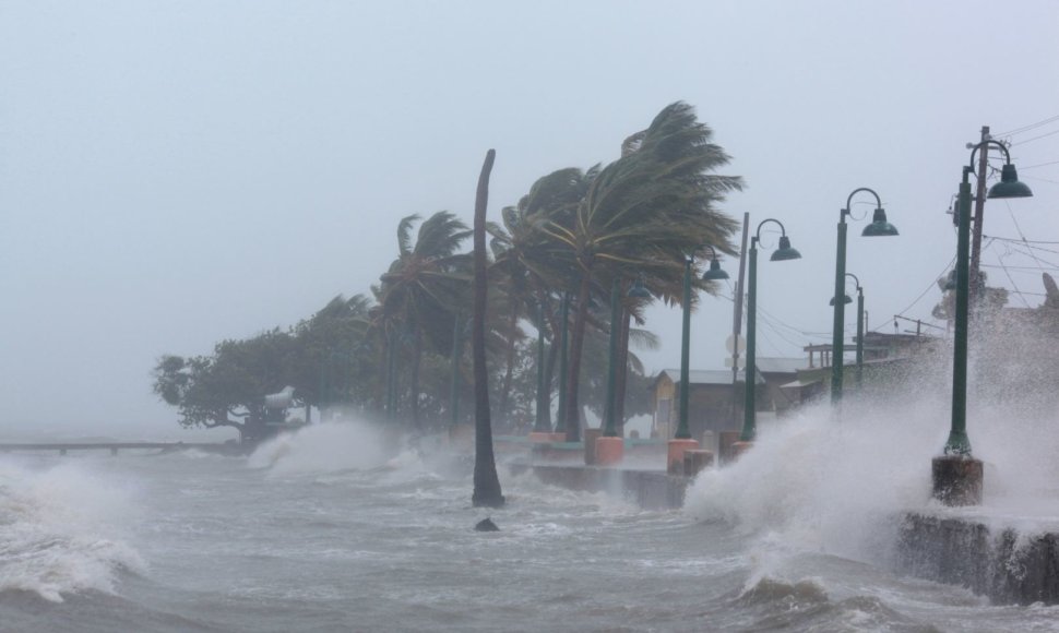 Uraganas Irma siaučia Karibų salose