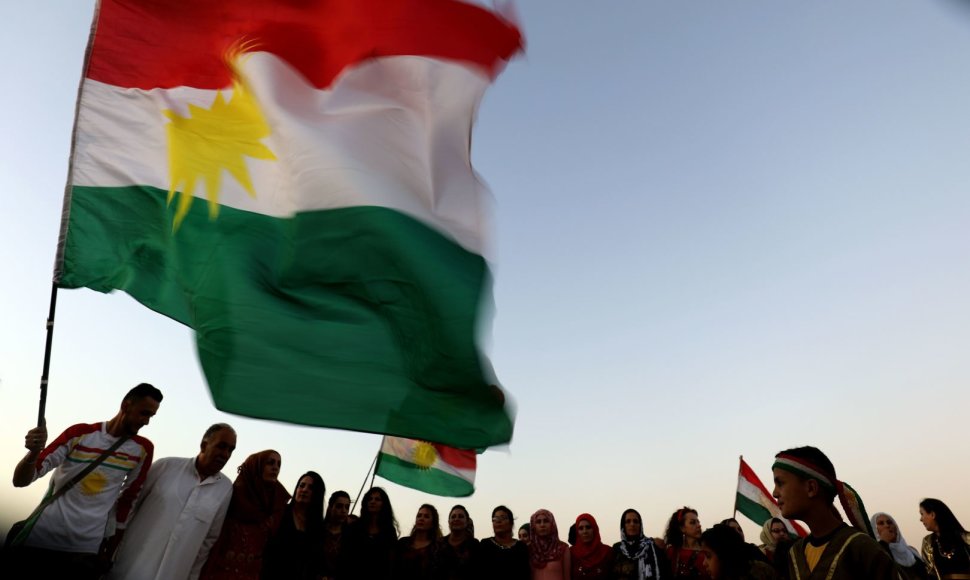 Kurdų vėliava