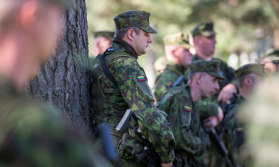 Karių pratybos Kazlų Rūdos poligone