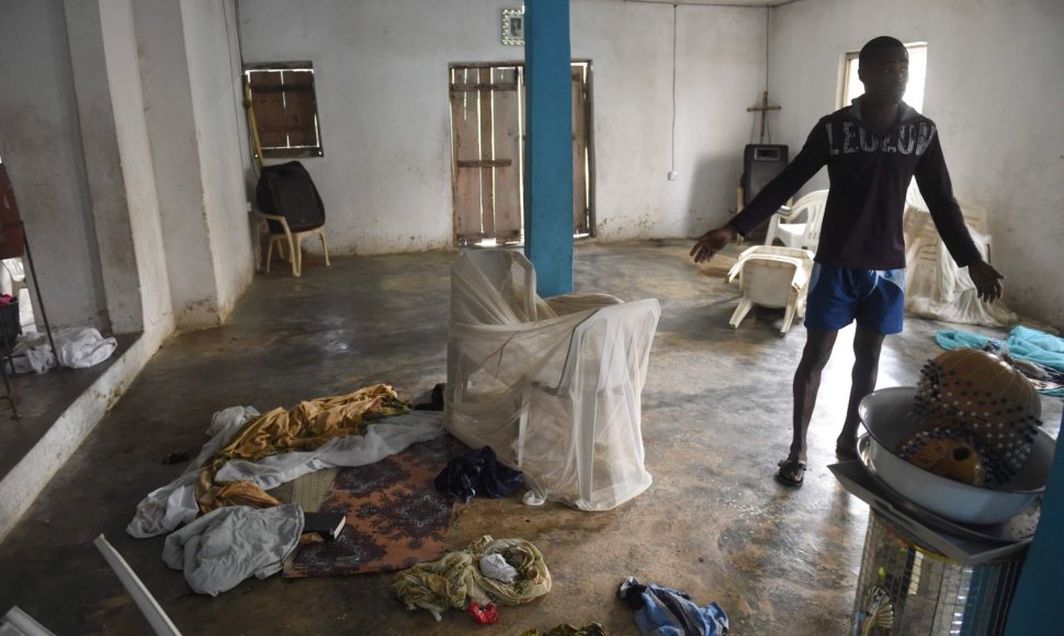 Nigerijoje vienoje katalikų bažnyčių nušauta 12 žmonių.