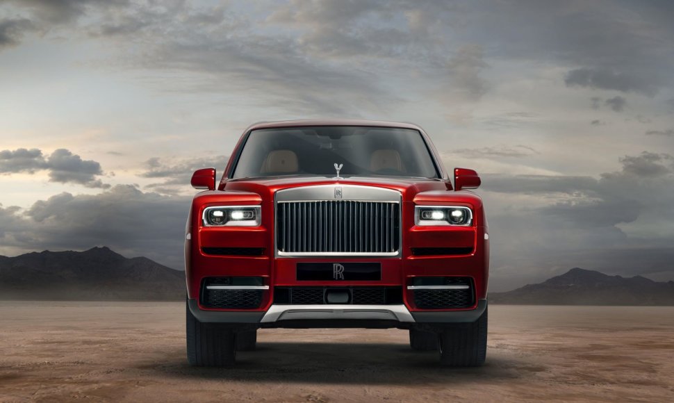 Britai pristatė brangiausią visureigį pasaulyje – „Rolls-Royce Cullinan“