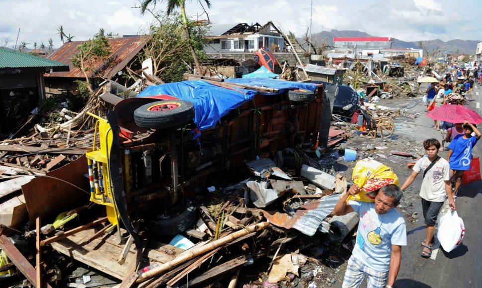 Filipinų Taklobano miestas, nusiaubtas taifūno Haiyan